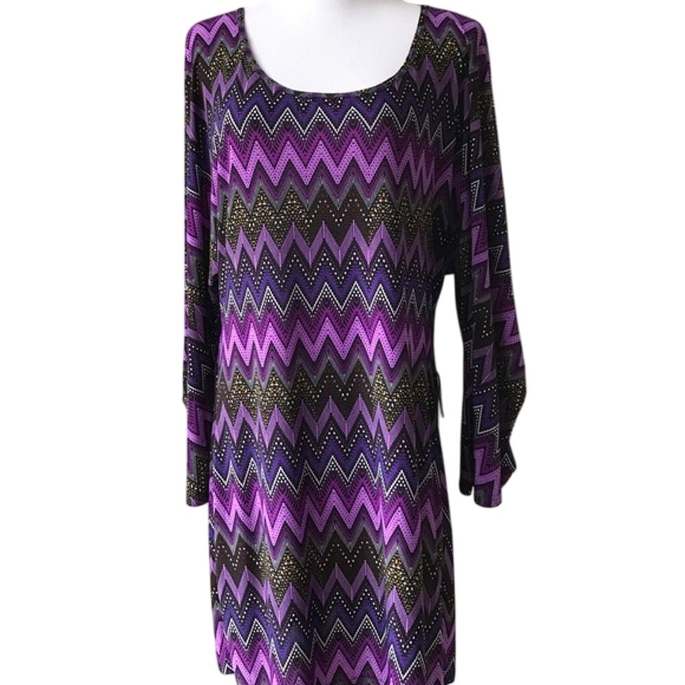 Single Women's Purple & Black Chevron Print Shift Dress, Long Sleeve